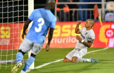 Paradox în Liga 1 » Echipa e la retrogradare, chiar dacă cifrele sunt de play-off: „Am convingerea că fotbalul va învinge”