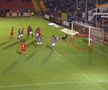 Fază la limită în UTA - Rapid: Andrei Borza respinge de pe linia porții