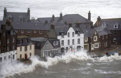 Două meciuri din prima ligă a Scoției au fost amânate din cauza furtunii care a terorizat Marea Britanie