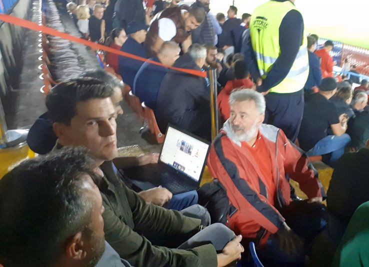 Au fost condiții execrabile la „masa presei”, conform lui Bogdan Cioara, corespondentul Gazetei aflat la stadion
