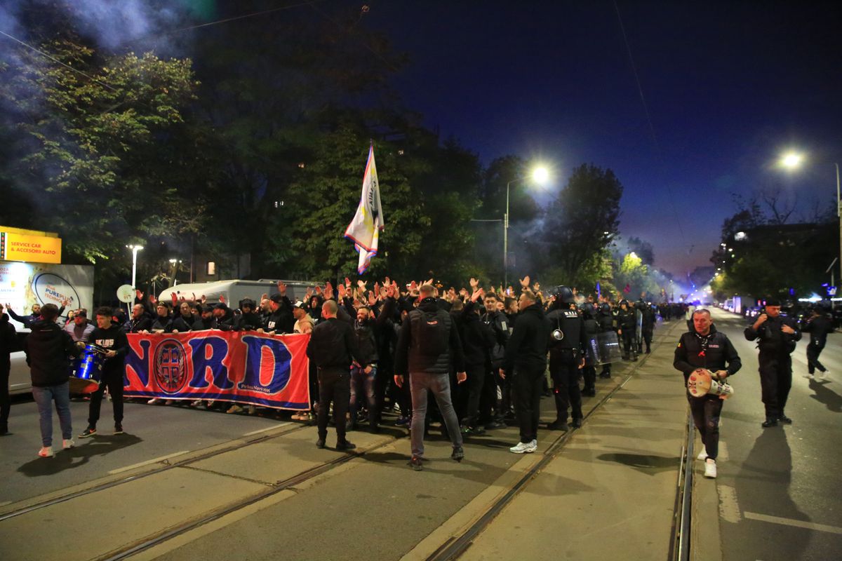 Corteo FCSB, imagini surprinse de Ionuț Iordache în drumul spre Arena Națională