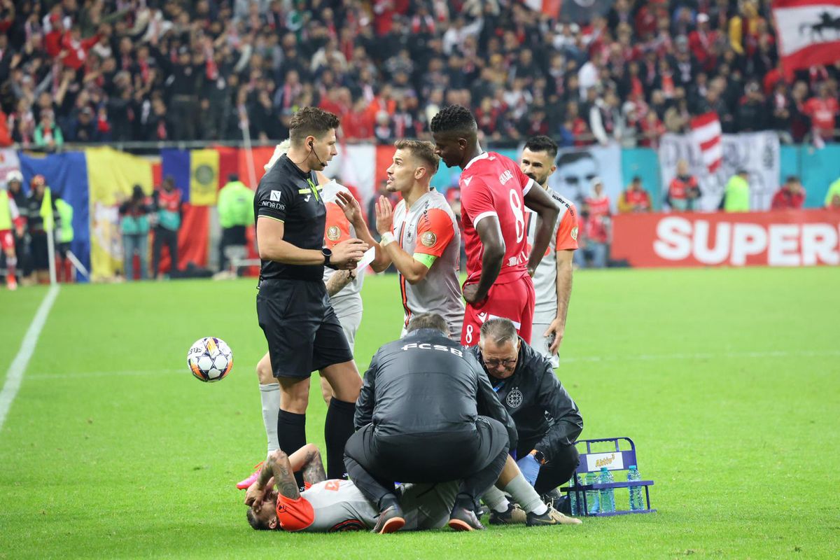 Dinamo - FCSB, derby de România în etapa a 13-a din Superligă // FOTO: Ionuț Iordache & Cristi Preda (GSP)