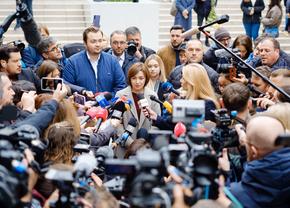 Alegeri istorice în Republica Moldova » Peste 50% din alegători au ieșit să voteze pentru președinte și pentru aderarea la Uniunea Europeană