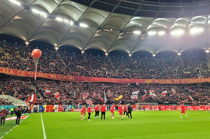 Jucătorii lui Dinamo, înainte de derby // foto: Cristi Preda (GSP)