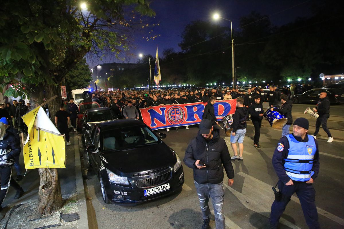 Corteo FCSB, imagini surprinse de Ionuț Iordache în drumul spre Arena Națională