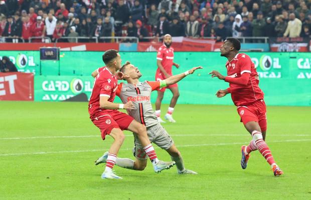 Darius Olaru, supărat pe arbitru după Dinamo – FCSB: „A zis că m-am răstit la el”