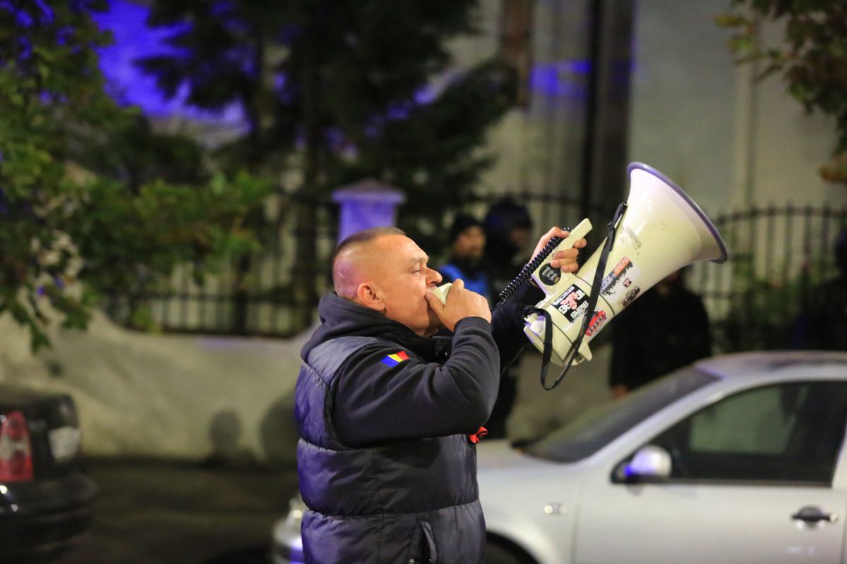 Corteo FCSB, imagini surprinse de Ionuț Iordache în drumul spre Arena Națională