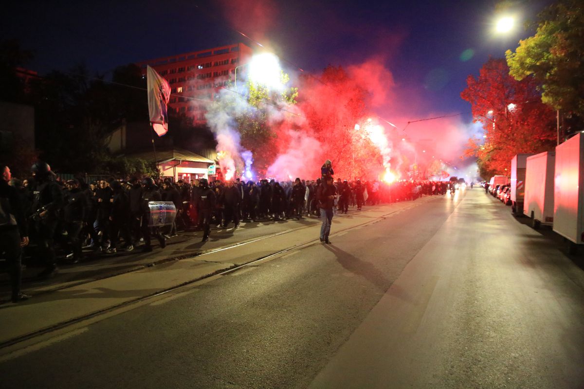 Corteo FCSB, imagini surprinse de Ionuț Iordache în drumul spre Arena Națională