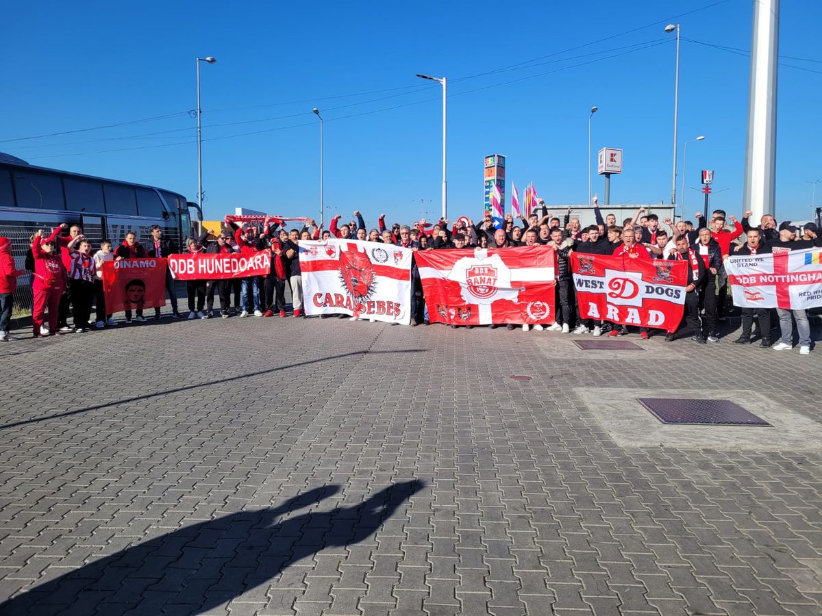 Suporteri din toată țara la Dinamo - FCSB