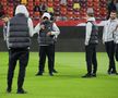 Siyabonga Ngezana, look special pentru Dinamo – FCSB » Cum a apărut la inspecția gazonului de pe Arena Națională