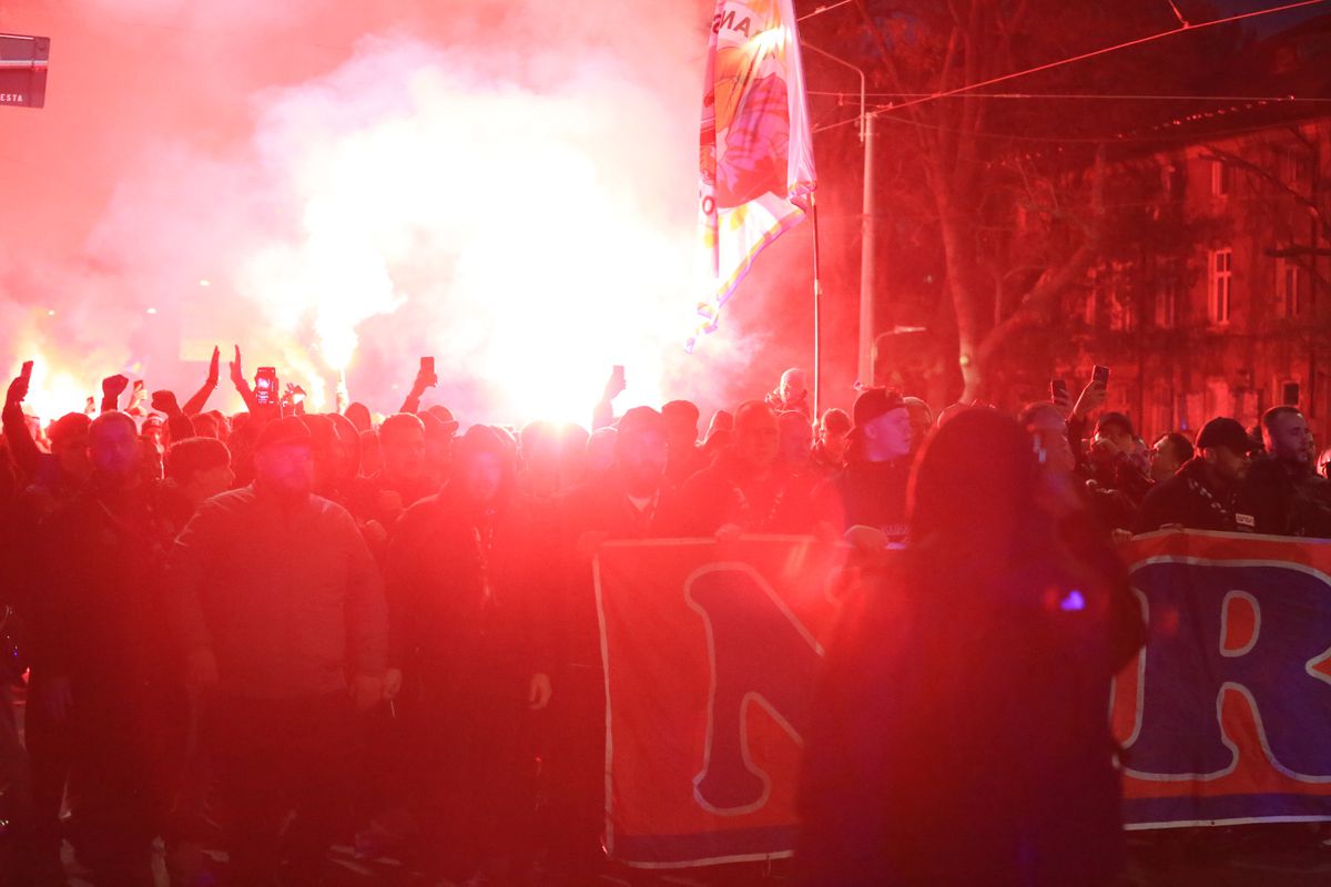 Corteo FCSB, imagini surprinse de Ionuț Iordache în drumul spre Arena Națională