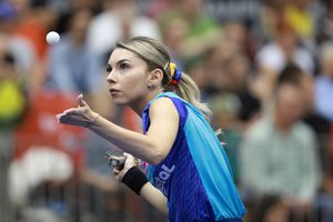 Bernadette Szocs luptă pentru aur și la simplu la Campionatele Europene  » Românca va disputa ultimul act și la dublu