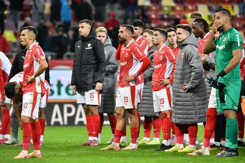 Cătălin Cîrjan, Nikita Stoinov, Charalampos Kyriakou, Alberto Soro, Alex Pop și Devis Epassy după Dinamo - Rapid, 0-2 (19 octombrie 2025). Foto: Ionuț Iordache&Cristi Preda (GSP)