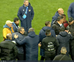 Scandal după Petrolul - CFR! Neagoe și Mandorlini s-au îmbrâncit pe gazon, arbitrii au intervenit imediat
