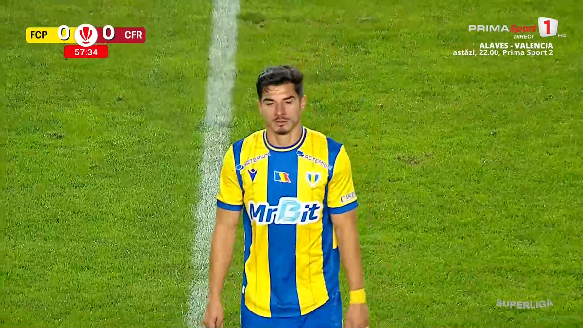 Și-a scos din sărite antrenorul! » Intrat pe parcurs în Petrolul - CFR, a fost schimbat după câteva minute
