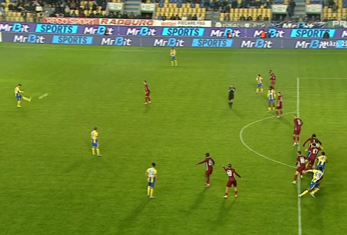 Golul marcat de Denis Radu în Petrolul - CFR Cluj