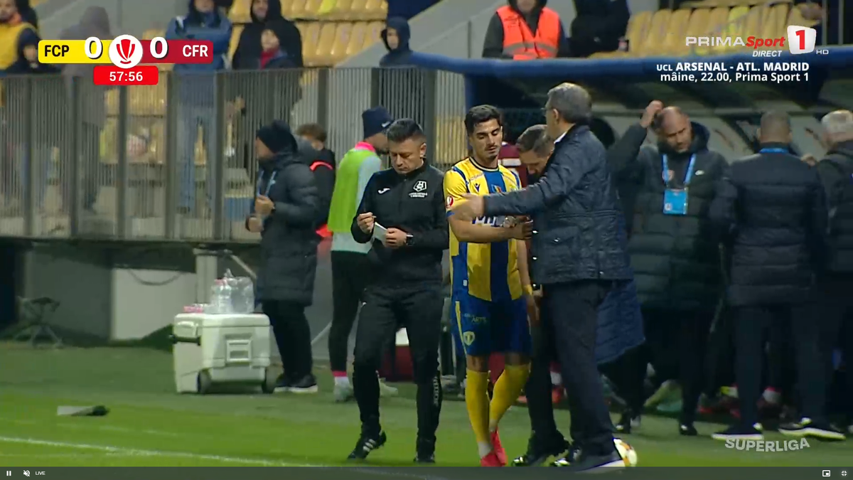 Valentin Gheorghe, schimbat după 29 de minute în Petrolul - CFR