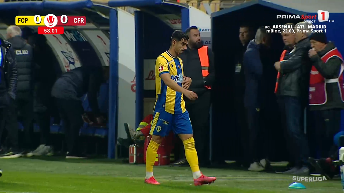 Valentin Gheorghe, schimbat după 29 de minute în Petrolul - CFR