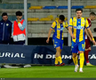 Moment uluitor în Petrolul - CFR Cluj! A avut o criză de nervi și aproape i-a distrus laptopul unui fotograf