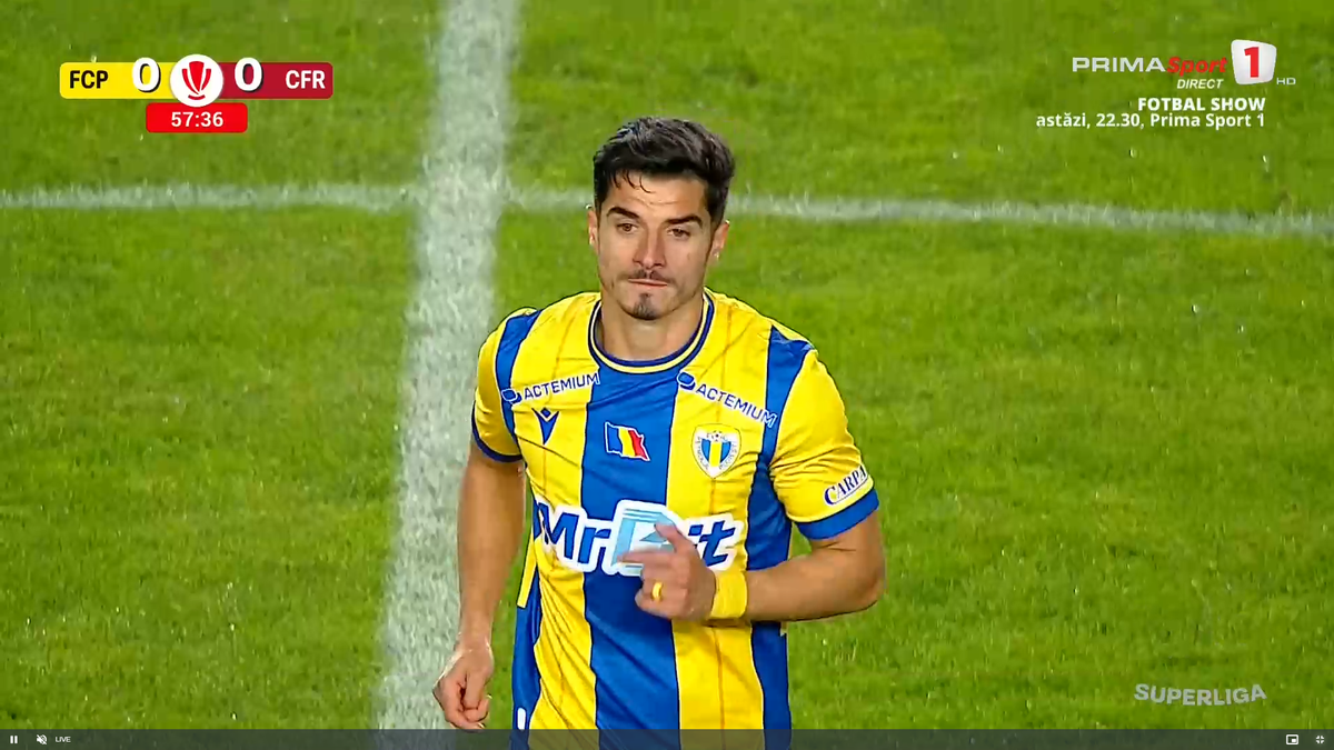 Valentin Gheorghe, schimbat după 29 de minute în Petrolul - CFR