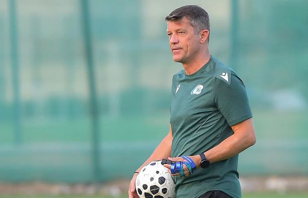 La pământ! Situație dezastruoasă la echipa lui Daniel Isăilă