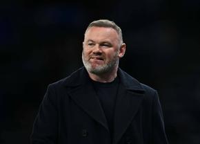 Wayne Rooney a criticat doi mari fotbaliști de la Liverpool: „Trebuie scos din echipă!” / „Anii l-au prins din urmă”