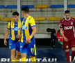 Moment uluitor în Petrolul - CFR Cluj! A avut o criză de nervi și aproape i-a distrus laptopul unui fotograf