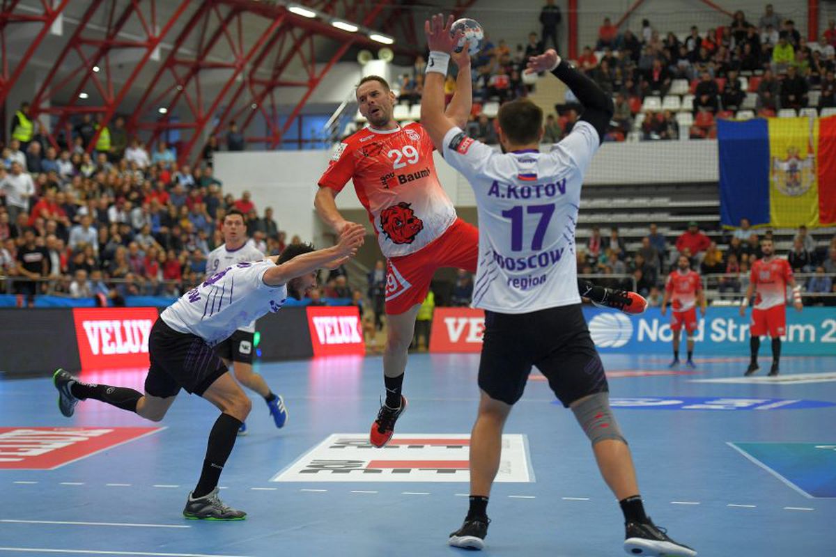 DINAMO - CEHOVSKIE MEDVEDI 34-23 // VIDEO+FOTO Victorie entuziasmantă în Liga Campionilor! „Câinii” termină grupa pe locul 1