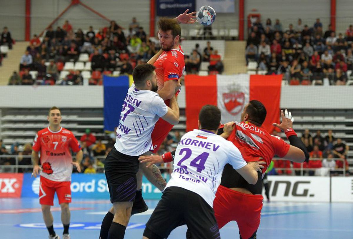 DINAMO - CEHOVSKIE MEDVEDI 34-23 // VIDEO+FOTO Victorie entuziasmantă în Liga Campionilor! „Câinii” termină grupa pe locul 1