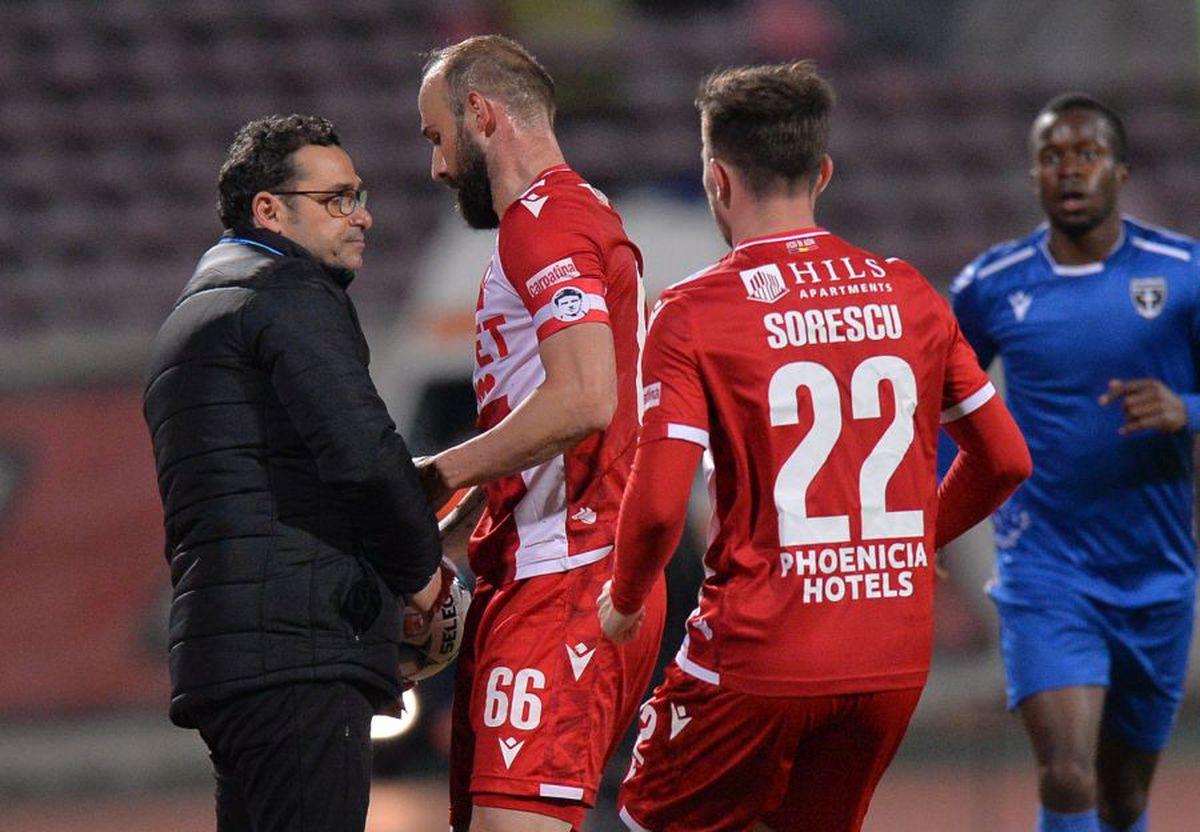 EXCLUSIV VIDEO Ionuț Chirilă a pus tunurile pe Cosmin Contra, în direct la GSP Live: „Dinamo a adus antrenor fără un criteriu de competență”