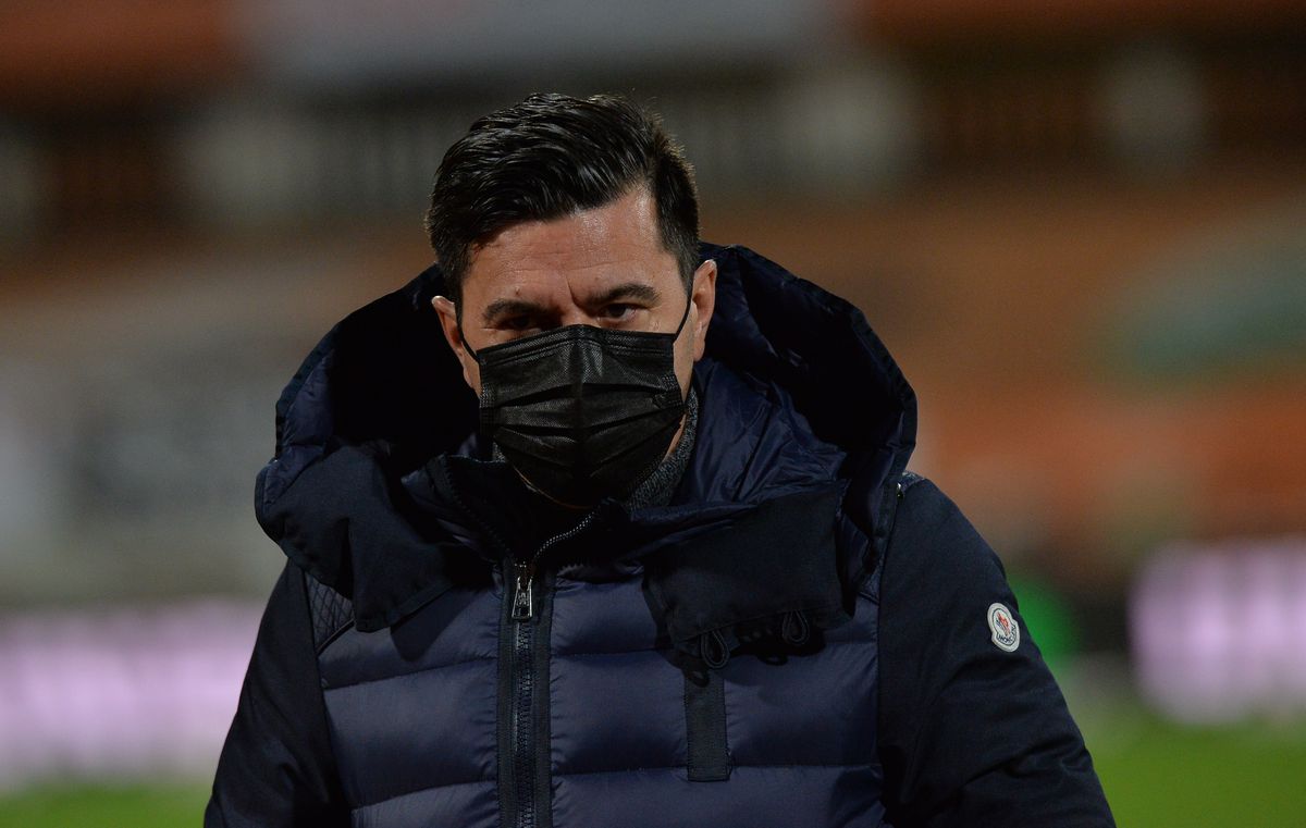 DINAMO » Și săraci, și nepricepuți! Conducătorii din „Ștefan cel Mare” nu cunosc regulamentele! Mutarea pe care ar trebui să o facă ACUM!