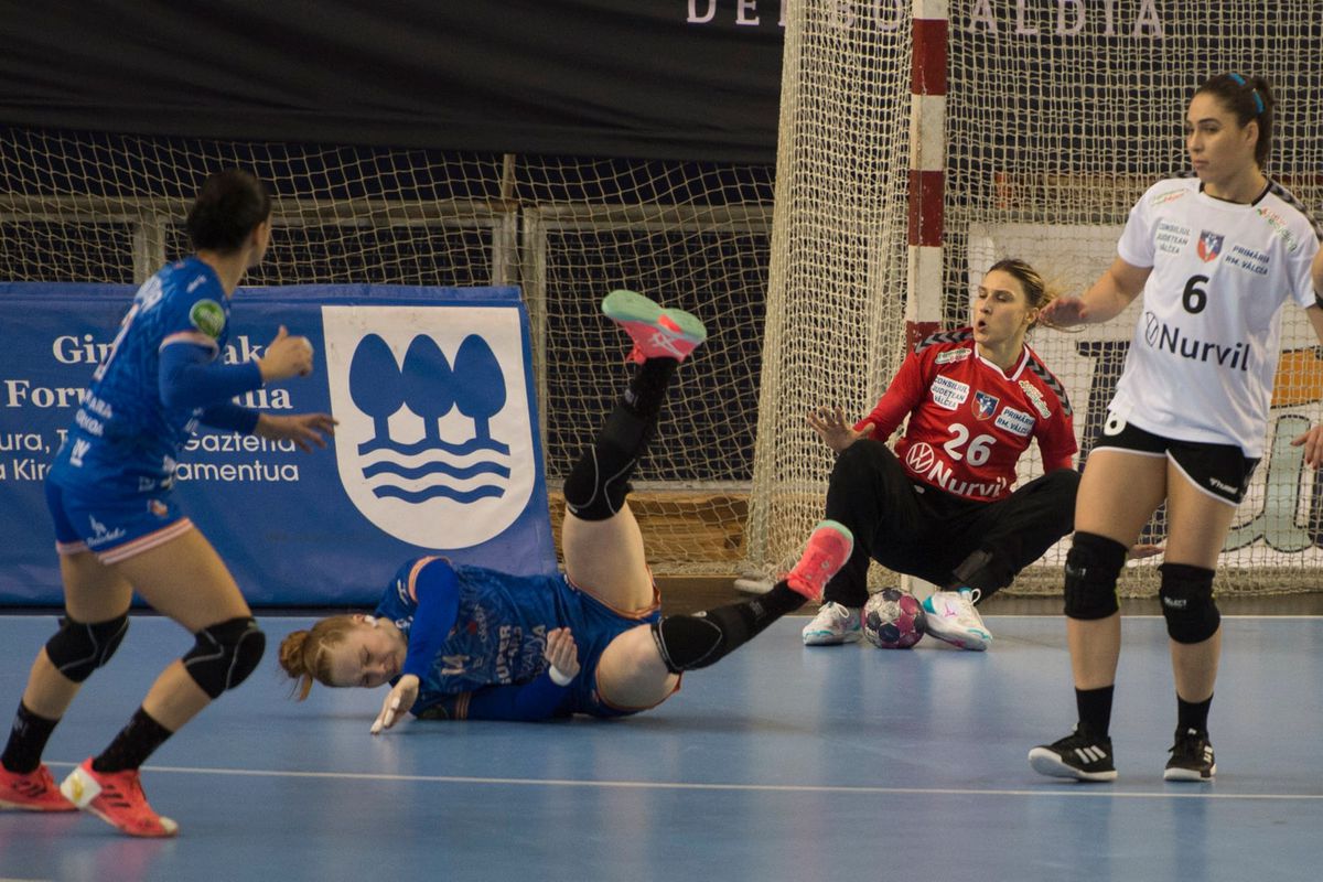 SCM Râmnicu Vâlcea s-a calificat în grupele EHF European League / FOTO: Facebook @scmrmvl