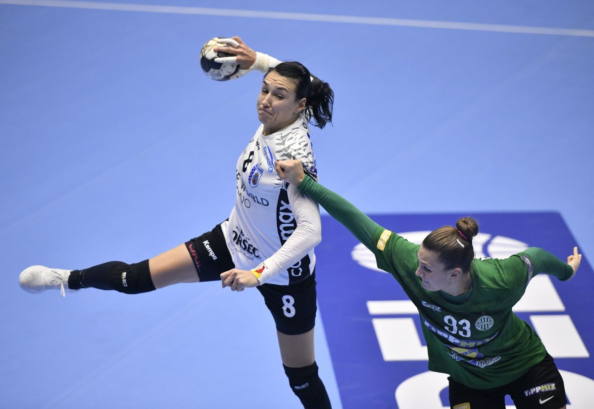 CSM București zdrobește liderul grupei A din Liga Campionilor! Meci perfect făcut de Neagu și compania