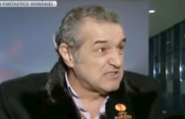 Declarațiile lui MM schimbă tot » Cum își ironiza Gigi Becali antrenorul după schimbarea dictată la Steaua - Ajax: „Foarte inspirat Reghe, foarte!”