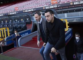 Xavi, pregătit pentru debutul pe banca Barcelonei! » Cum poate arăta primul „11”