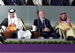 Personaj extrem de controversat la oficială, lângă șeful FIFA, la ceremonia de deschidere din Qatar