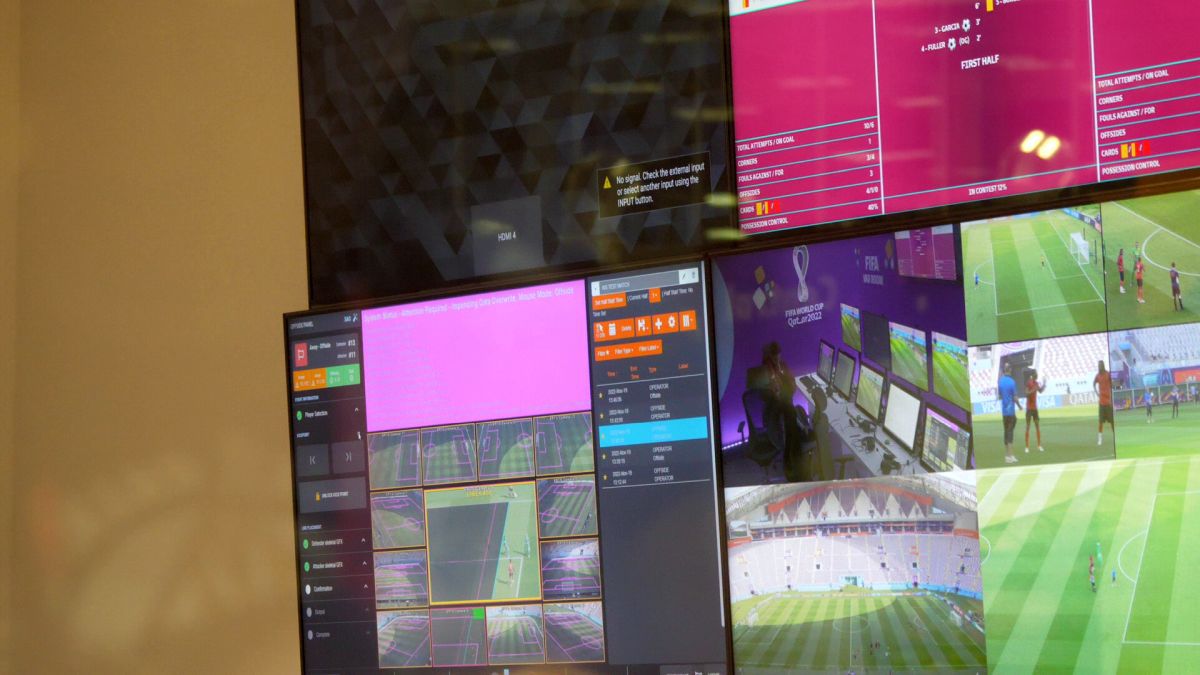 De aici se produce și se cosmetizează Campionatul Mondial » GSP, insider în camera de comandă de la Centrul Media din Doha: „Ai impresia că te afli la NASA”
