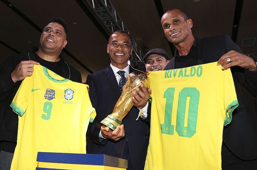 Cafu, în centru, alături de Ronaldo și Rivaldo // sursă foto: Guliver/gettyimages