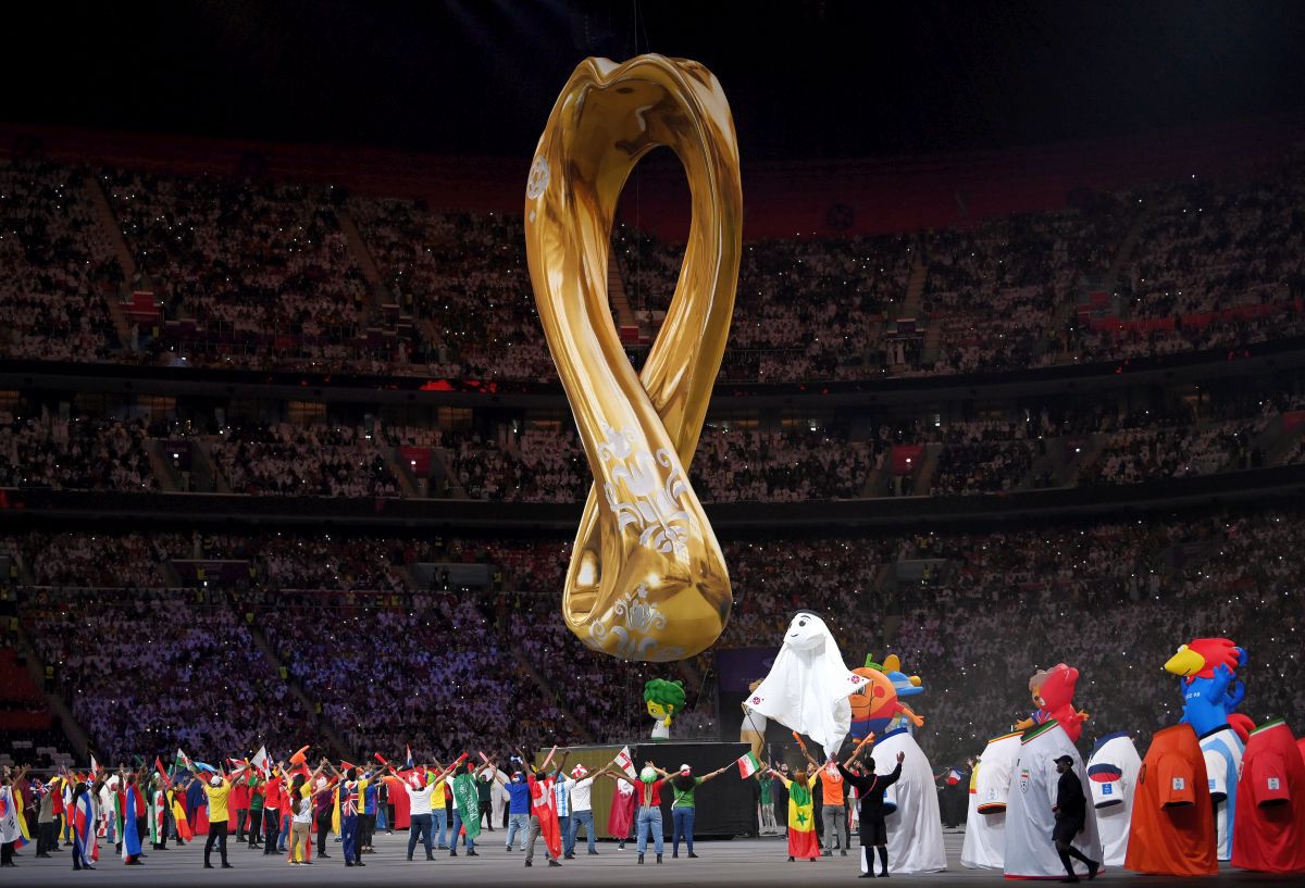 Spectacol grandios la ceremonia de deschidere a Campionatului Mondial din Qatar » Celebrul Morgan Freeman a apărut pe scenă