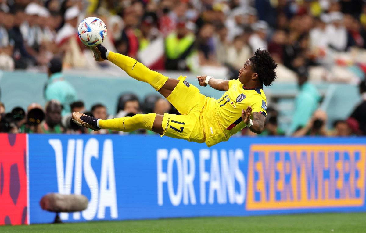 Qatar - Ecuador a început cu o fază încinsă » Intervenția VAR-ului în favoarea țării gazdă a „aprins” Twitter-ul