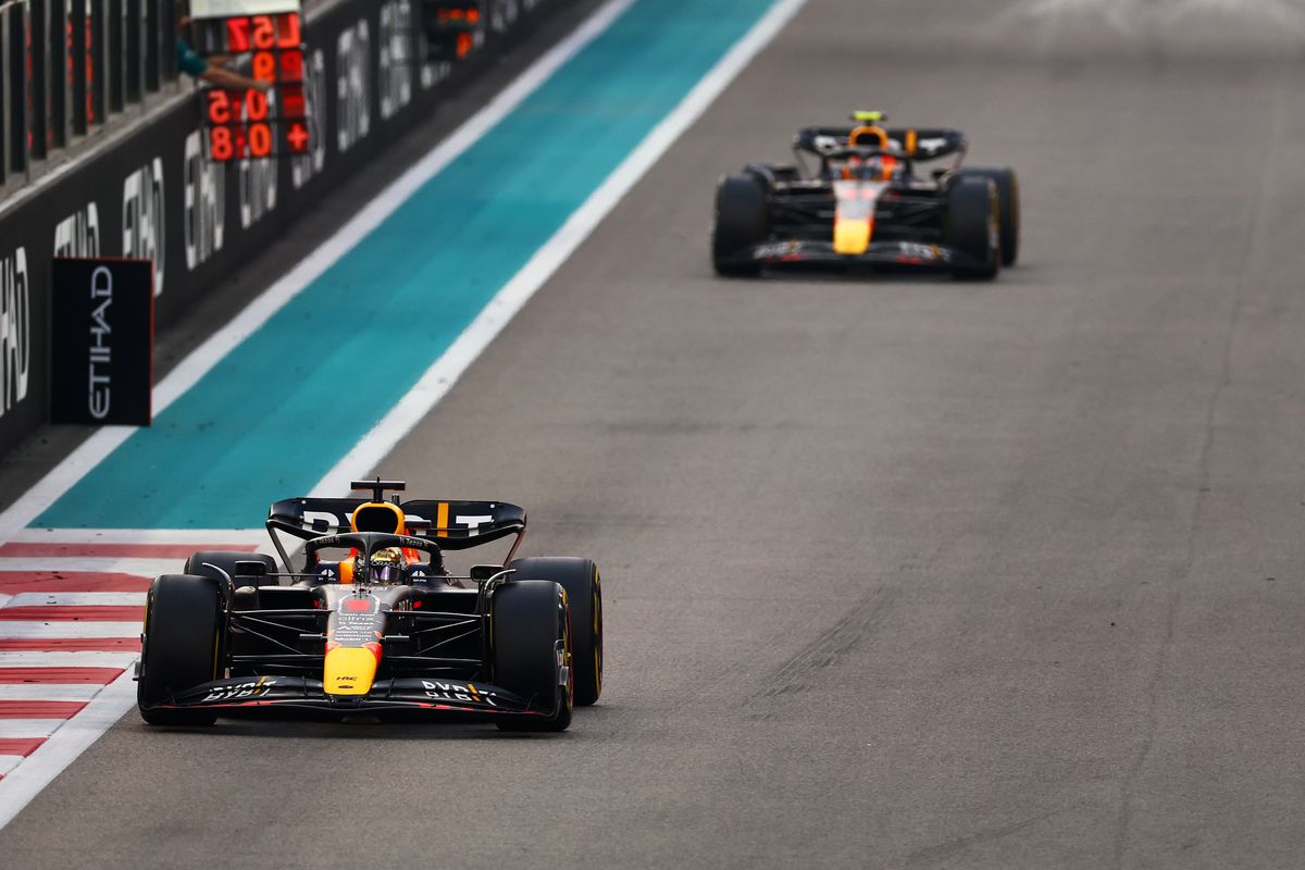 Marele Premiu din Abu Dhabi » Verstappen câștigă ultima cursă a sezonului de Formula 1 » Leclerc triumfă în fața lui Perez după o cursă excelentă