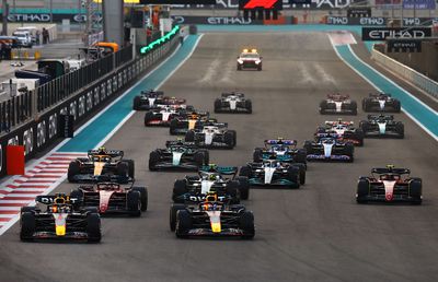 Marele Premiu din Abu Dhabi » Verstappen câștigă ultima cursă a sezonului de Formula 1 » Leclerc triumfă în fața lui Perez după o cursă excelentă