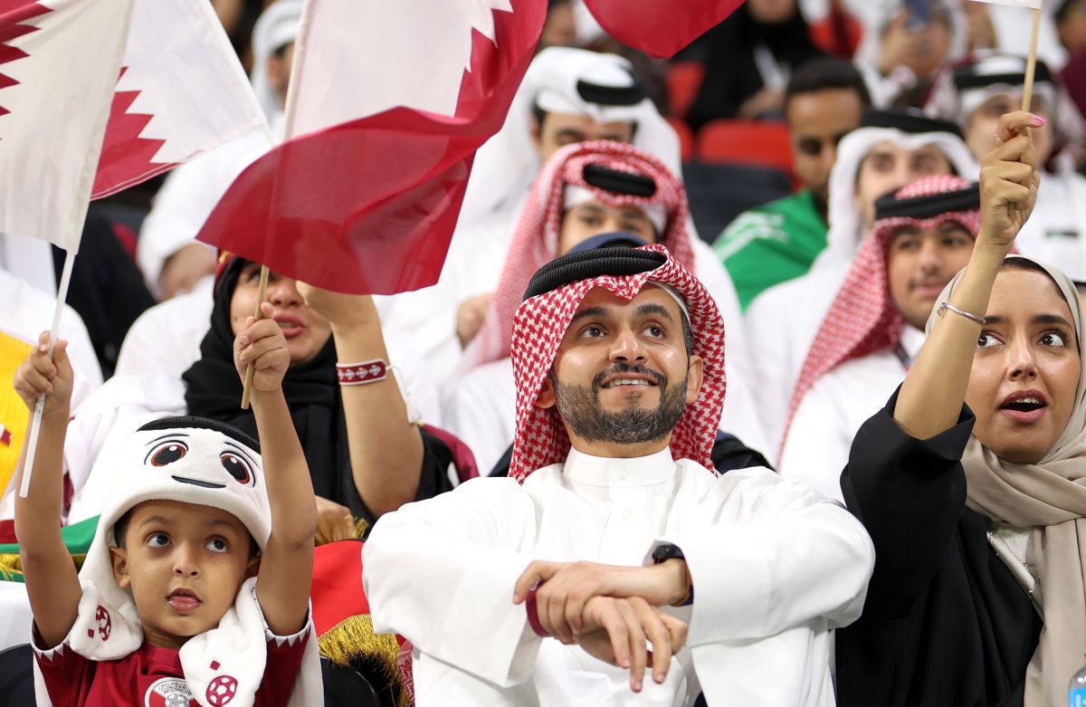 Spectacol grandios la ceremonia de deschidere a Campionatului Mondial din Qatar » Celebrul Morgan Freeman a apărut pe scenă