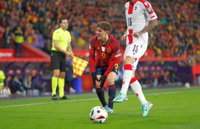 Barcelona i-a găsit înlocuitor lui Gavi » Cine e campionul mondial dorit de Xavi