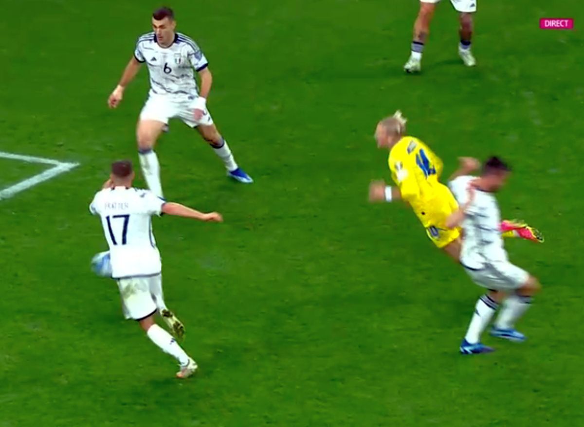 Revoltă în Ucraina: „UEFA Mafia? Rezultat manipulat!” + Reacția italienilor: „Reluările asta par să arate...”