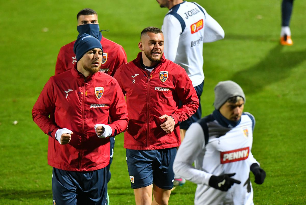 Cineva să-l trezească! Premierul Ciolacu, gafă de proporții în cantonamentul naționalei: „La 5 ani după Revoluție, n-am mai avut fotbal”