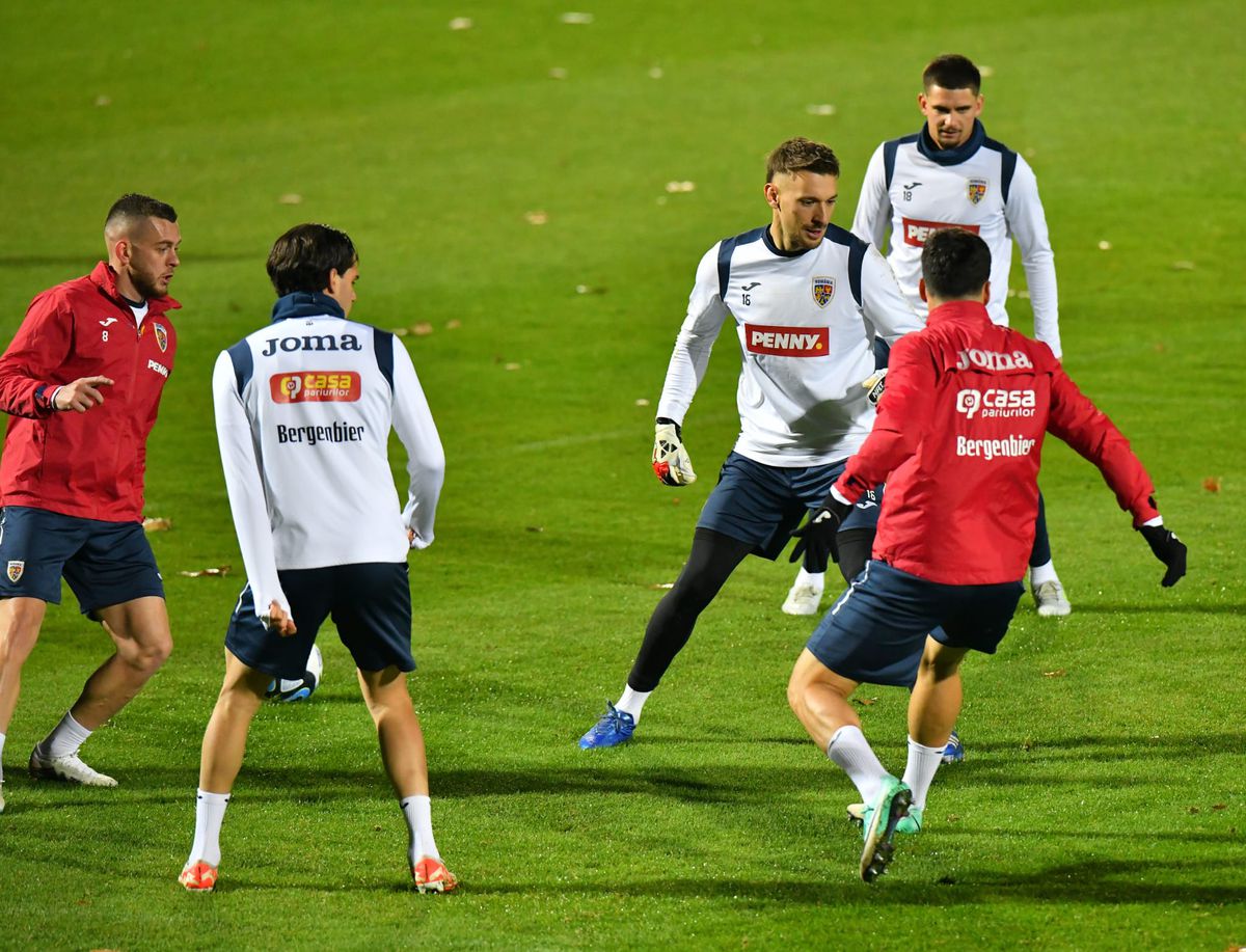 Cineva să-l trezească! Premierul Ciolacu, gafă de proporții în cantonamentul naționalei: „La 5 ani după Revoluție, n-am mai avut fotbal”