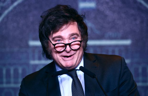 Javier Milei, noul președinte al Argentinei și fan Boca Juniors, a fost portar și l-a învins pe Diego Simeone: „Se arunca peste tot, îl porecleam Nebunul”