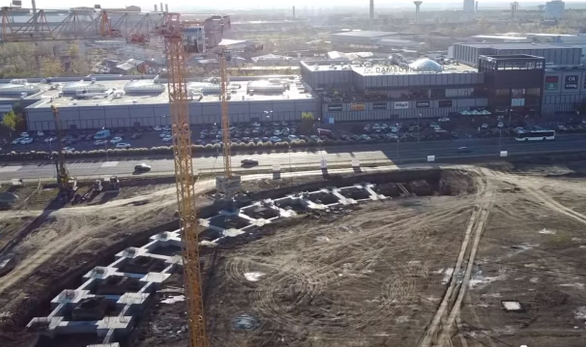 Ciudățenie absolută: se construiește al doilea stadion modern al orașului » Imagini de pe șantierul arenei de 50 de milioane de euro