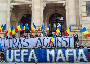 Protest la Muzeul de Istorie, la două ore după decizia UEFA » Cele două cuvinte scandate de ultrașii radicali din „Honor Et Patria”